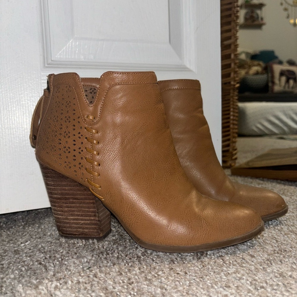 Tommy Hilfiger Tan Ankle Booties